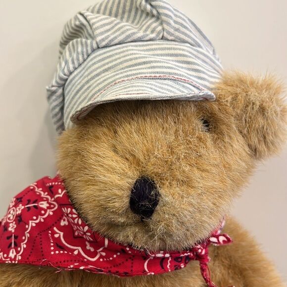 Railroad Engineer Bear with movable limbs. Size 13” - Picture 2 of 7
